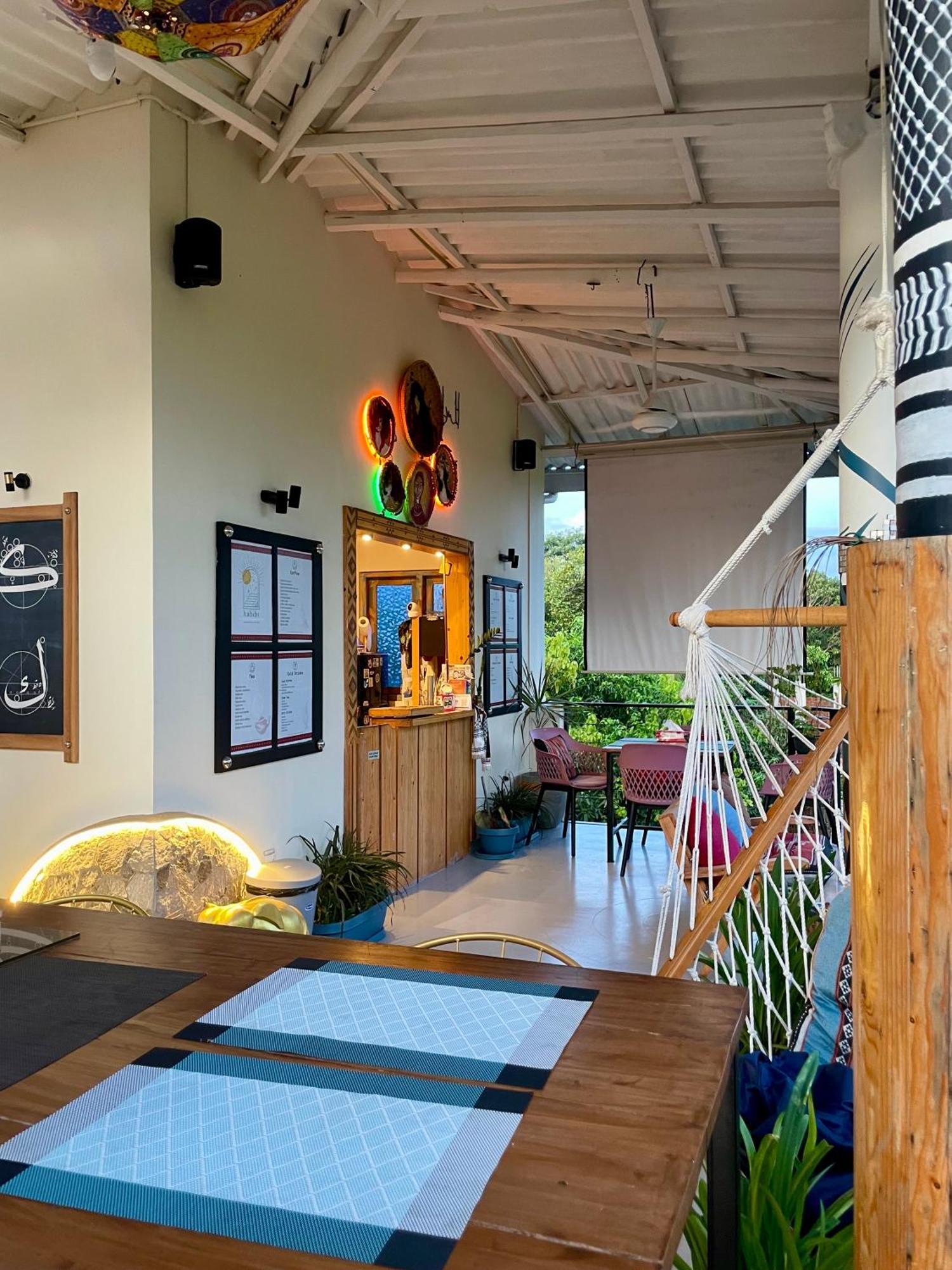 Habibi Hostel & Restaurant Unawatuna Exterior foto